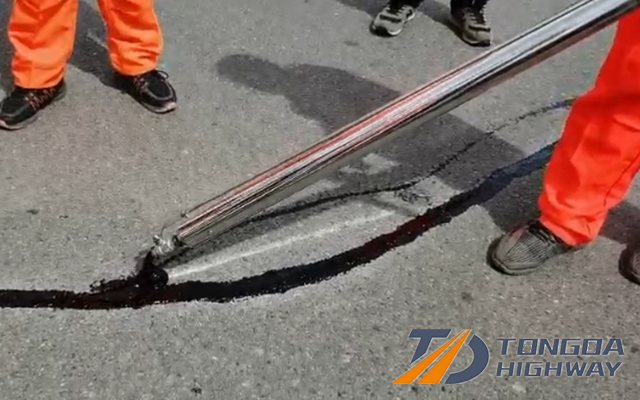 tdzx200 road crack sealing machine 4