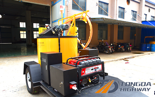 road crack sealing machine