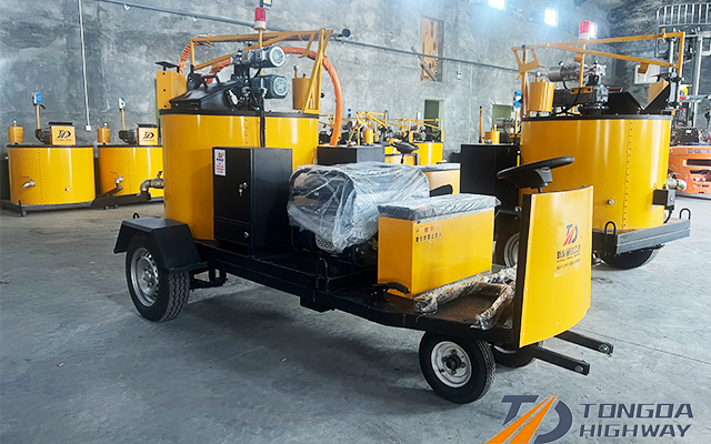 asphalt pavement caulking equipment.jpg