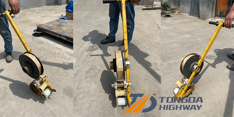 asphalt crack sealing tape